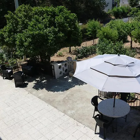 Al Giardino Couette-café 3*