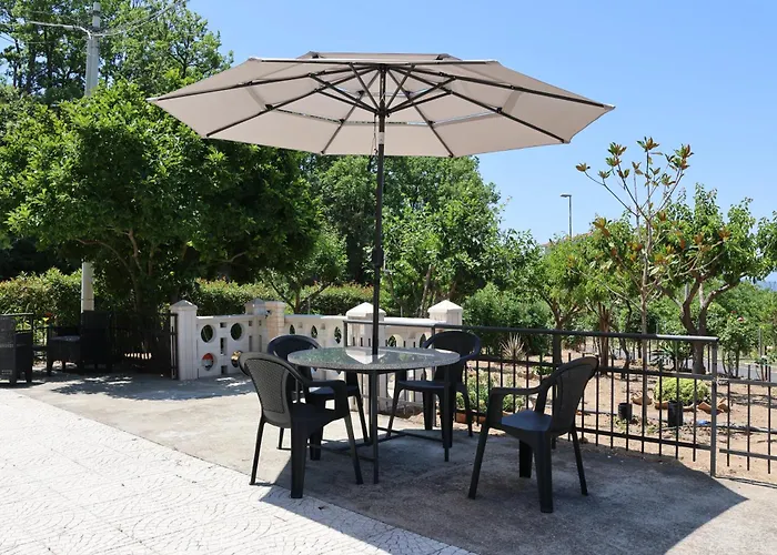 ベッド・アンド・ブレックファスト Al Giardino 3*